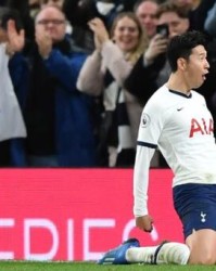  门兴格拉德巴赫绝杀对手，欧战资格争夺白热化  