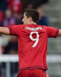  莱万多夫斯基重返安联球场受追捧  