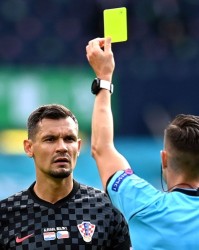  利物浦旧将反戈一击，阿斯皮利奎塔头槌绝杀  