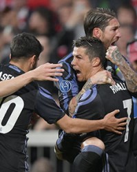  拉齐奥争议红牌引发赛后主帅激烈抗议  