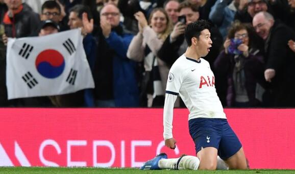  门兴格拉德巴赫绝杀对手，欧战资格争夺白热化  