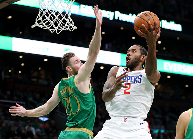  奥格斯堡替补奇兵建功，补时绝杀带走宝贵三分  